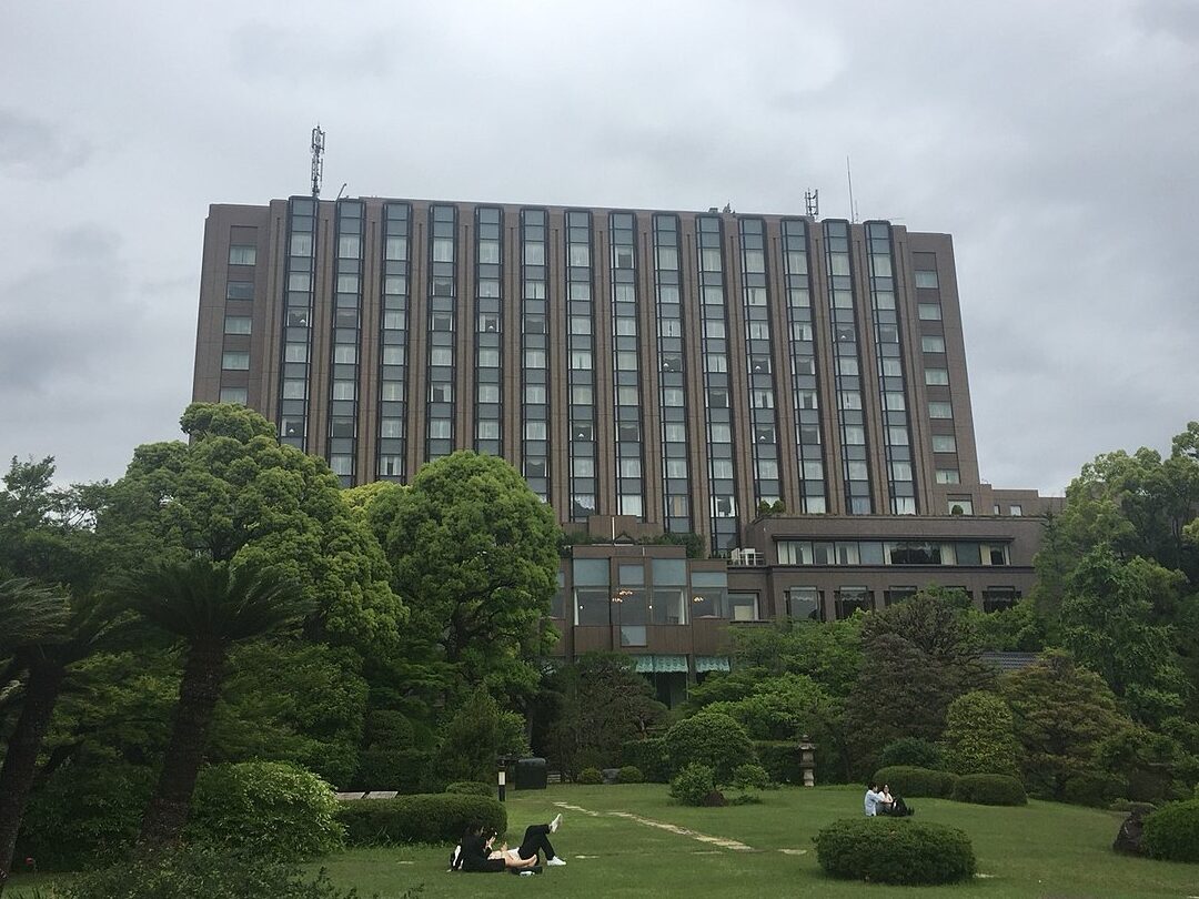 リーガロイヤルホテルはどこの国にあるのか